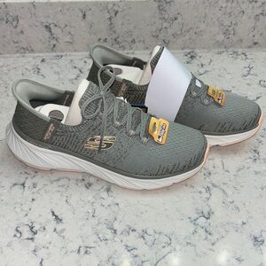 Skechers Gray and White Sneakers Lightweight Cushioned slip on Design si…